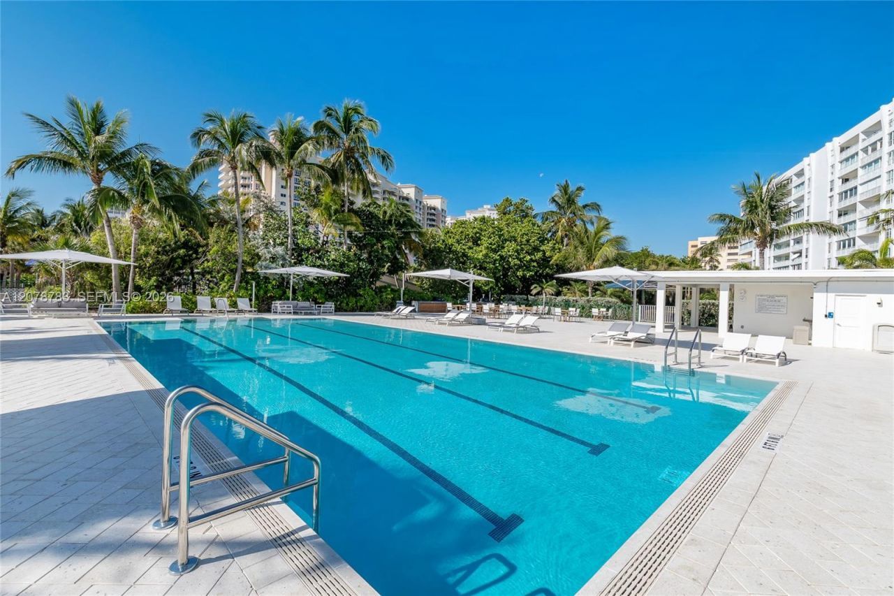 613 Ocean Dr, Unit 7C, Key Biscayne, FL 33149 Photo