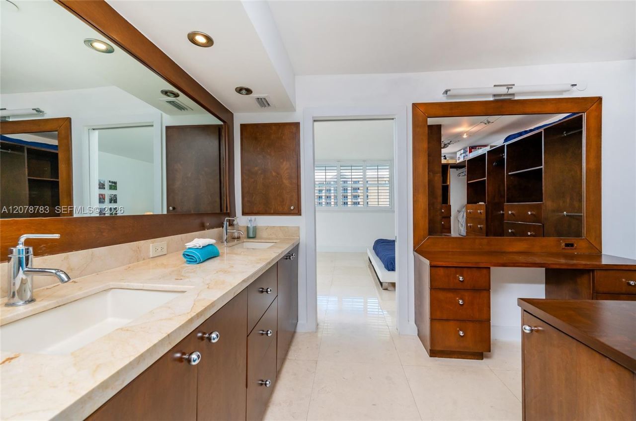 613 Ocean Dr, Unit 7C, Key Biscayne, FL 33149 Photo