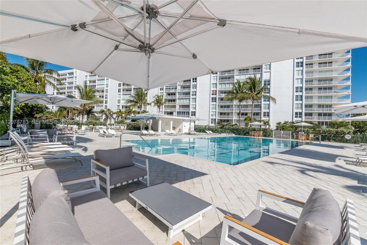 613 Ocean Dr, Unit 7C, Key Biscayne, FL 33149 Photo