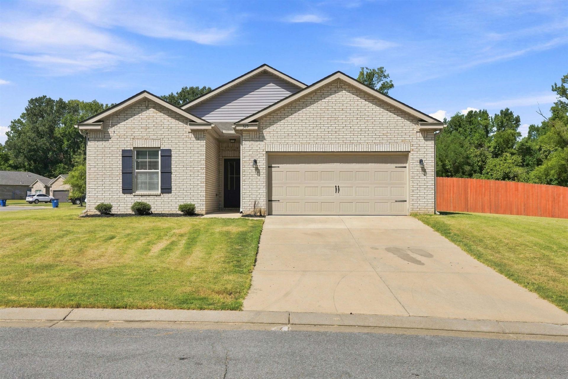 389 Vivian Way, Atoka, TN 38004 Main Photo