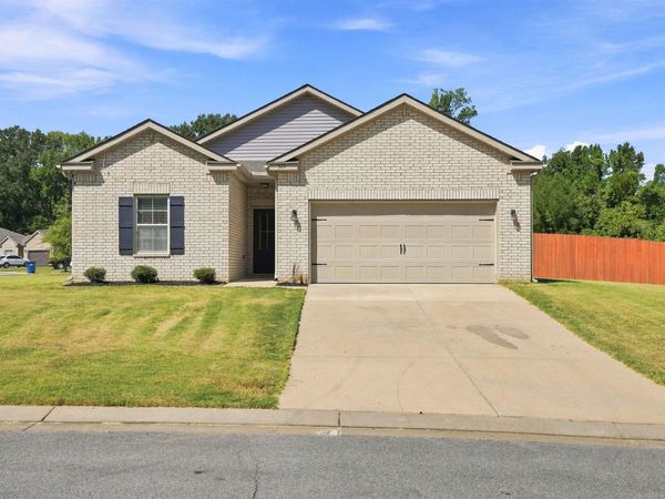 389 VIVIAN WAY, Atoka, TN 38004