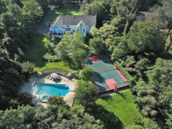 7 Saw Mill Lane , Cold Spring Harbor, NY 11724
