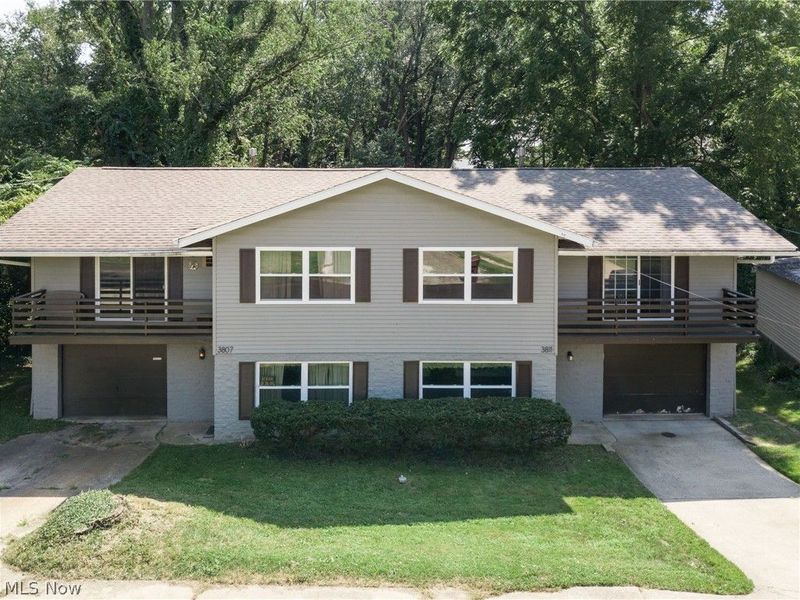 3807-3811 Edgepark Drive, Akron, OH 44319 Photo 1