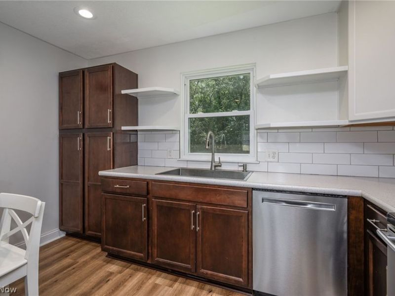 3807-3811 Edgepark Drive, Akron, OH 44319 Photo 11