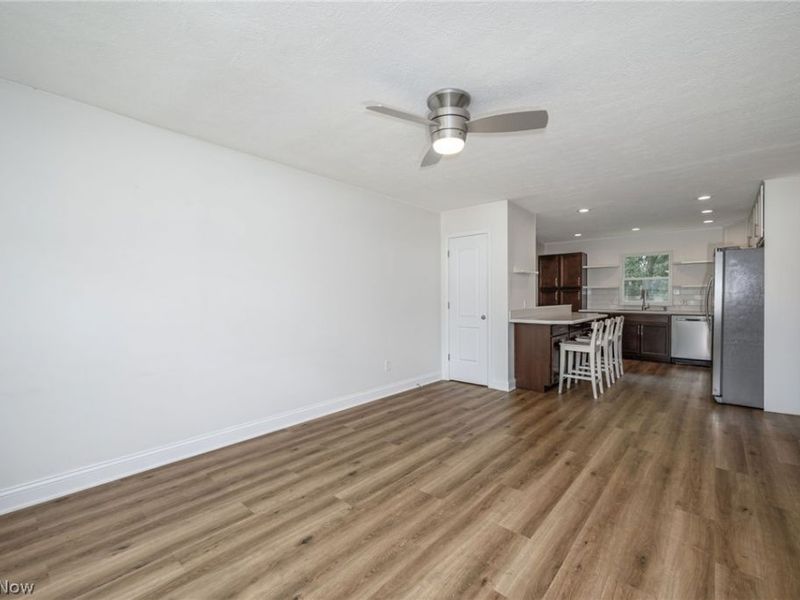 3807-3811 Edgepark Drive, Akron, OH 44319 Photo 15