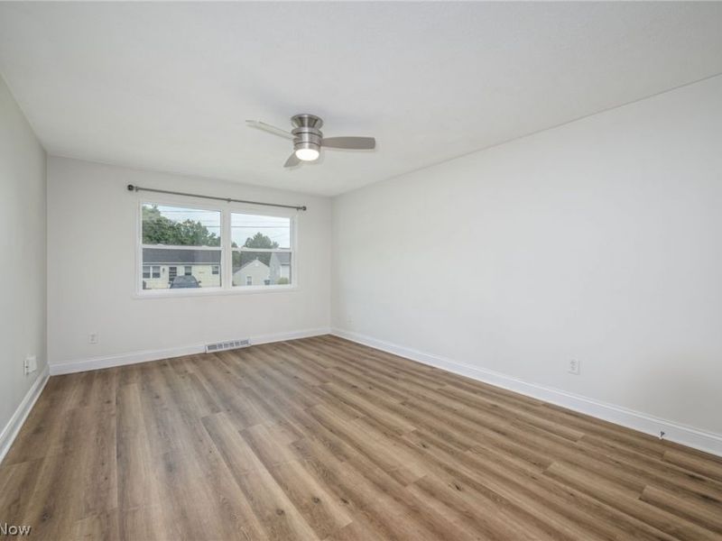 3807-3811 Edgepark Drive, Akron, OH 44319 Photo 16