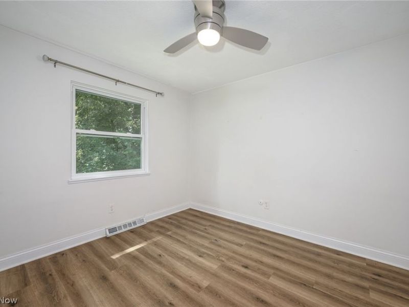 3807-3811 Edgepark Drive, Akron, OH 44319 Photo 20