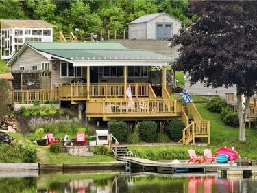1942 W Shore Road, Bath, NY 14810