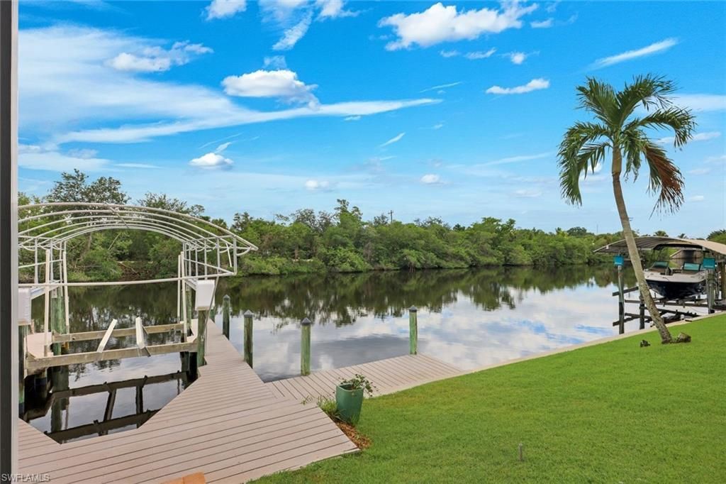 2309 SE 20th Pl, Cape Coral, FL 33990 Photo