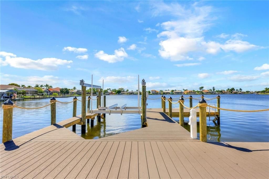 5020 Pelican Blvd, Cape Coral, FL 33914 Photo