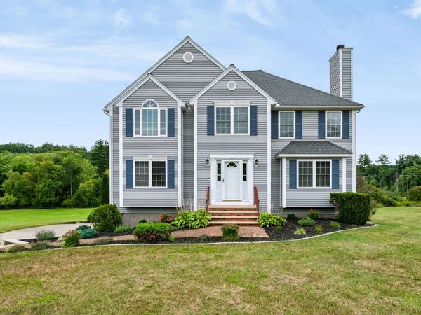 4 Day Break Drive, Plaistow, NH 03865