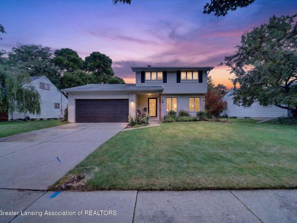 1352 Ramblewood Drive, East Lansing, MI 48823
