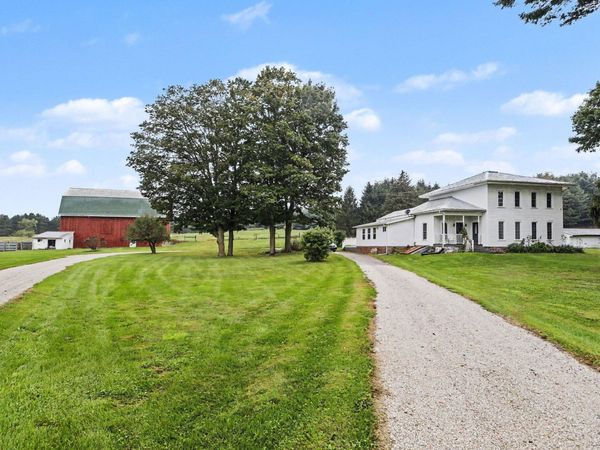 12200-H North Avenue, Bellevue, MI 49021