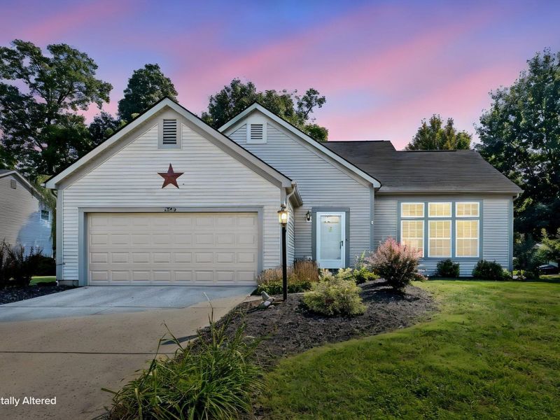 3992 Silverglade Court, Columbus, OH 43230 Photo 2