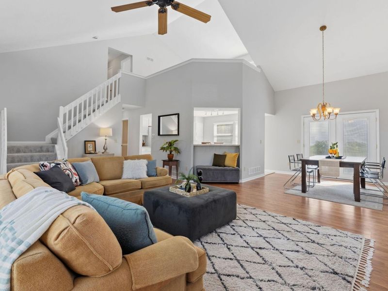3992 Silverglade Court, Columbus, OH 43230 Photo 8
