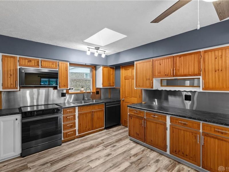 6125 Imperial Hills Drive, Butler Township, OH 45414 Photo 19