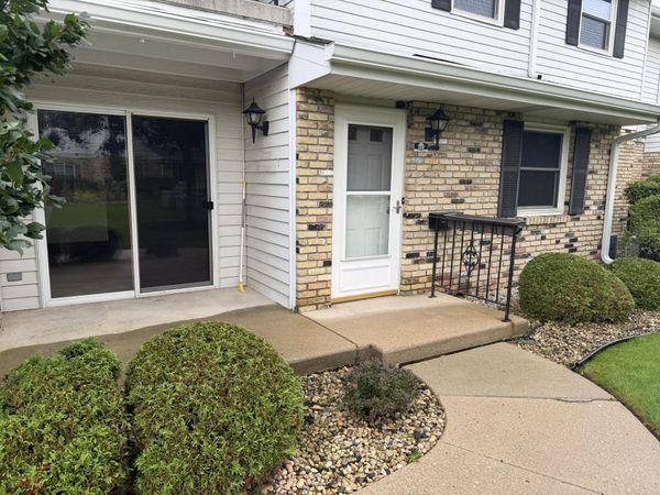 8631 31st Ct, Unit 102, Kenosha, WI 53142