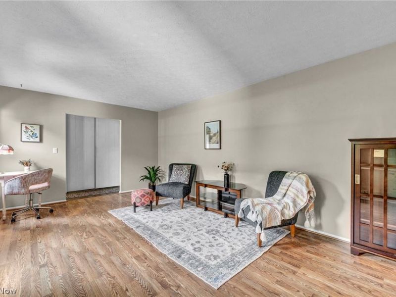 4914 Meadow Moss Lane, North Ridgeville, OH 44039 Photo 7