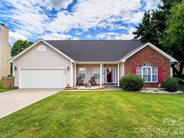 9612 Veronica Drive, Charlotte, NC 28215