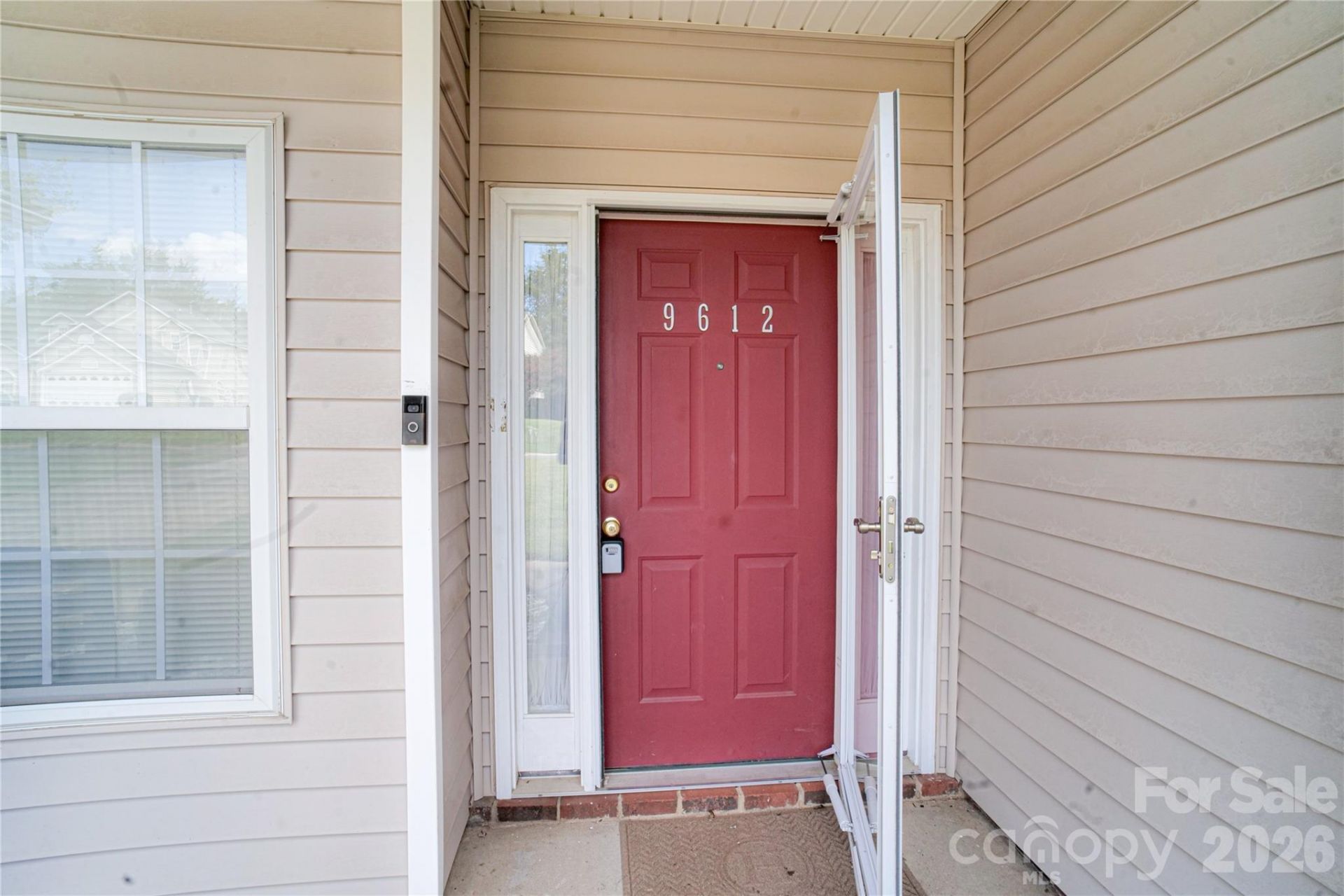 9612 Veronica Drive , Charlotte, NC 28215 Main Photo