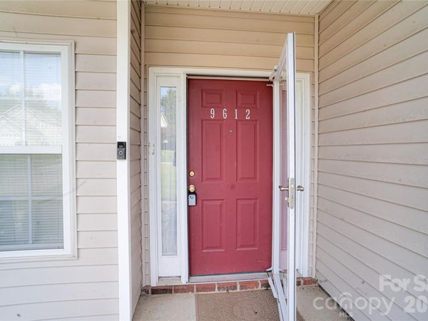 9612 Veronica Drive , Charlotte, NC 28215