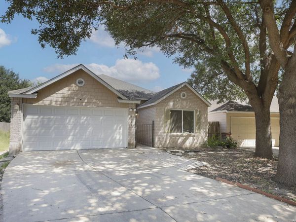 5306 TOMAS CIR, San Antonio, TX 78240