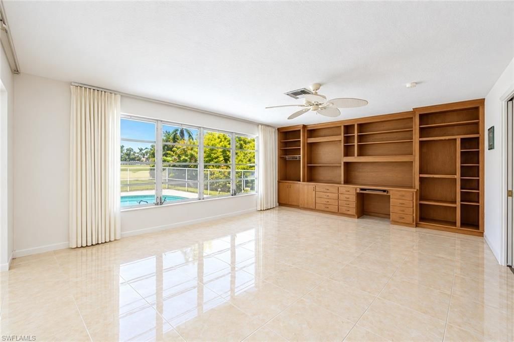635 Wedge Dr, Naples, FL 34103 Photo