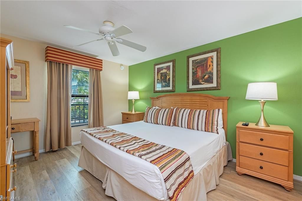 600 Neapolitan Way, Unit 212, Naples, FL 34103 Photo
