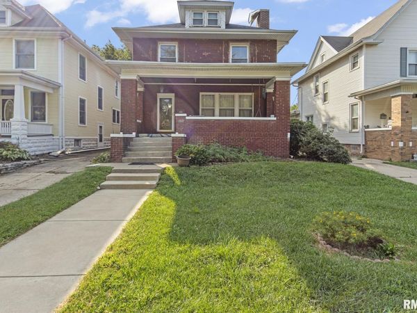1027 N INSTITUTE Place, Peoria, IL 61606