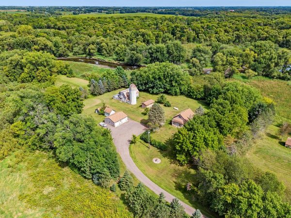 4250 35th Street SW, Waverly, MN 55390