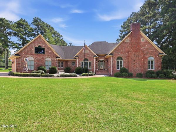 2685 Aberdeen Road, Raeford, NC 28376