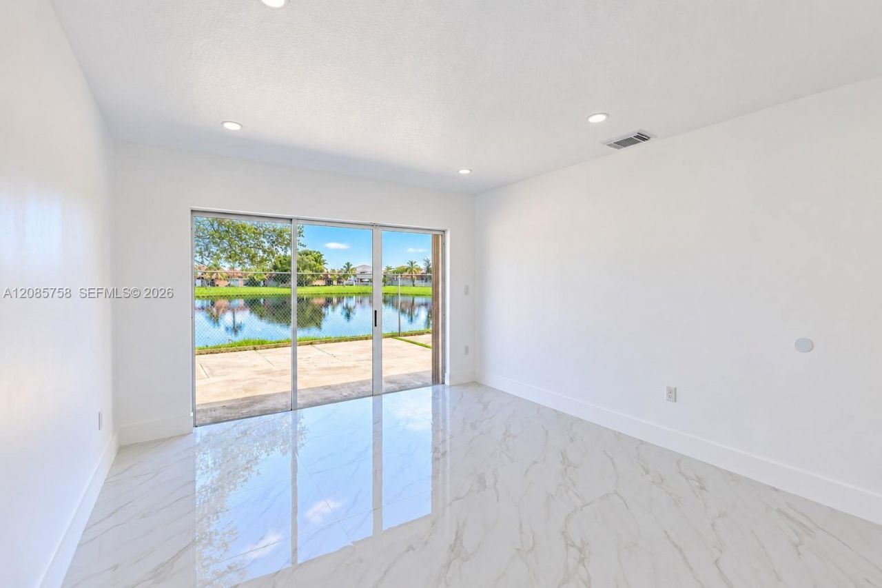 15351 SW 36th St, Miami, FL 33185 Photo