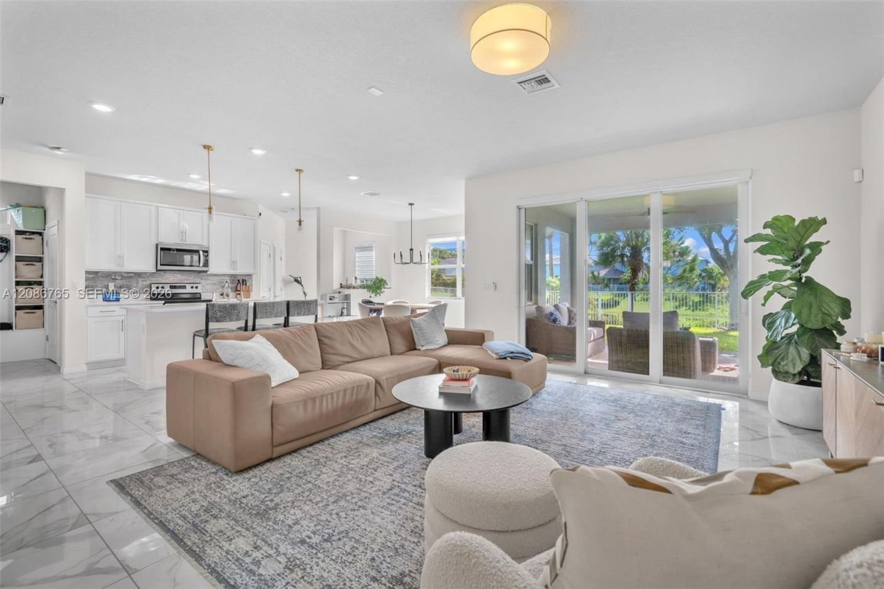 1487 Pongam Ter, Hollywood, FL 33021 Photo