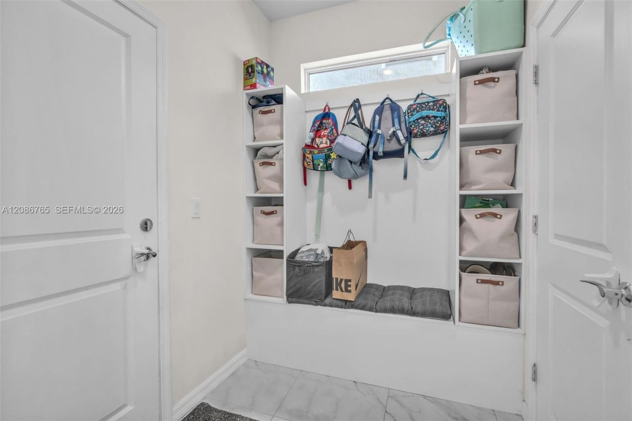 1487 Pongam Ter, Hollywood, FL 33021 Photo