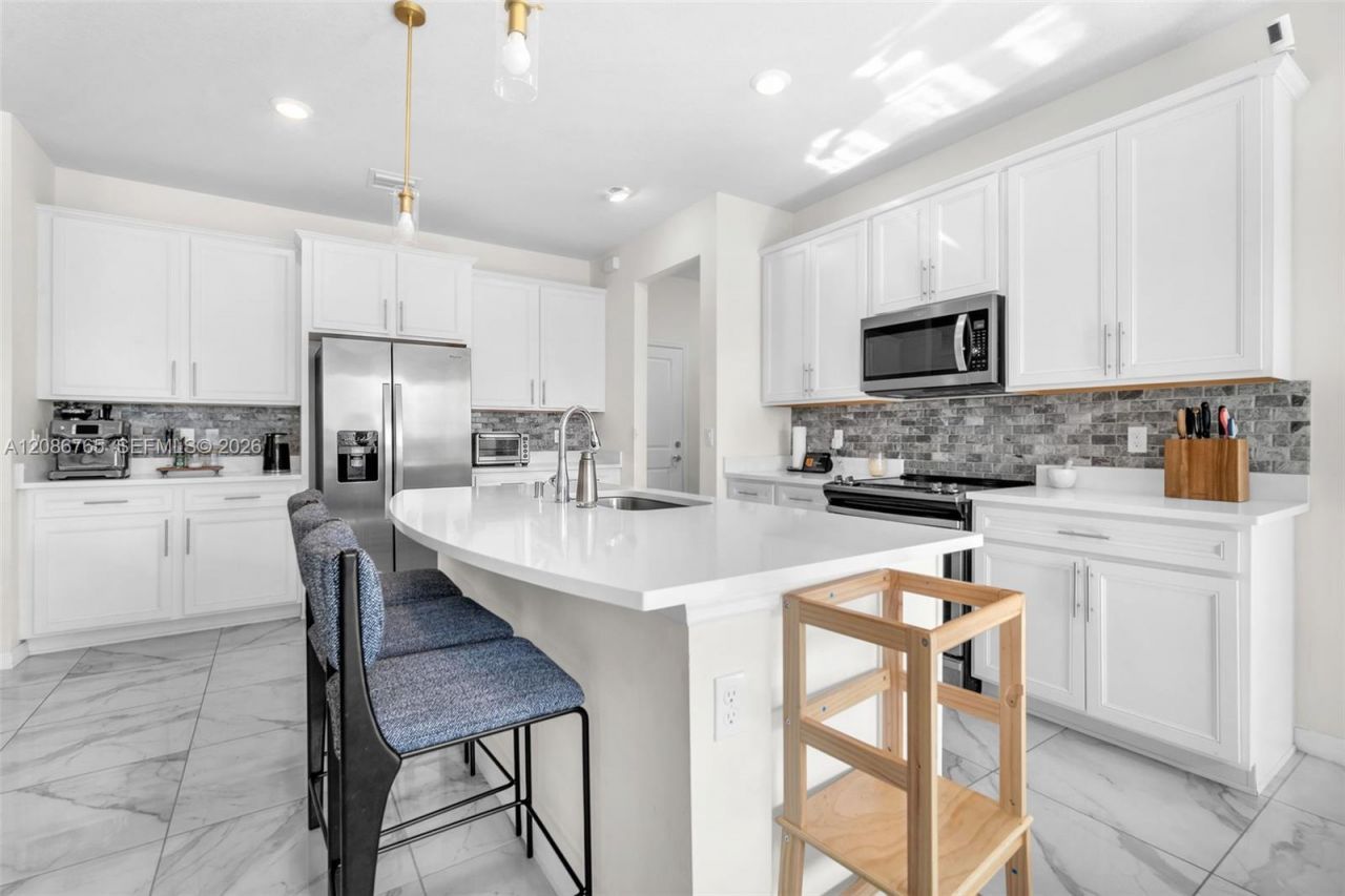 1487 Pongam Ter, Hollywood, FL 33021 Photo