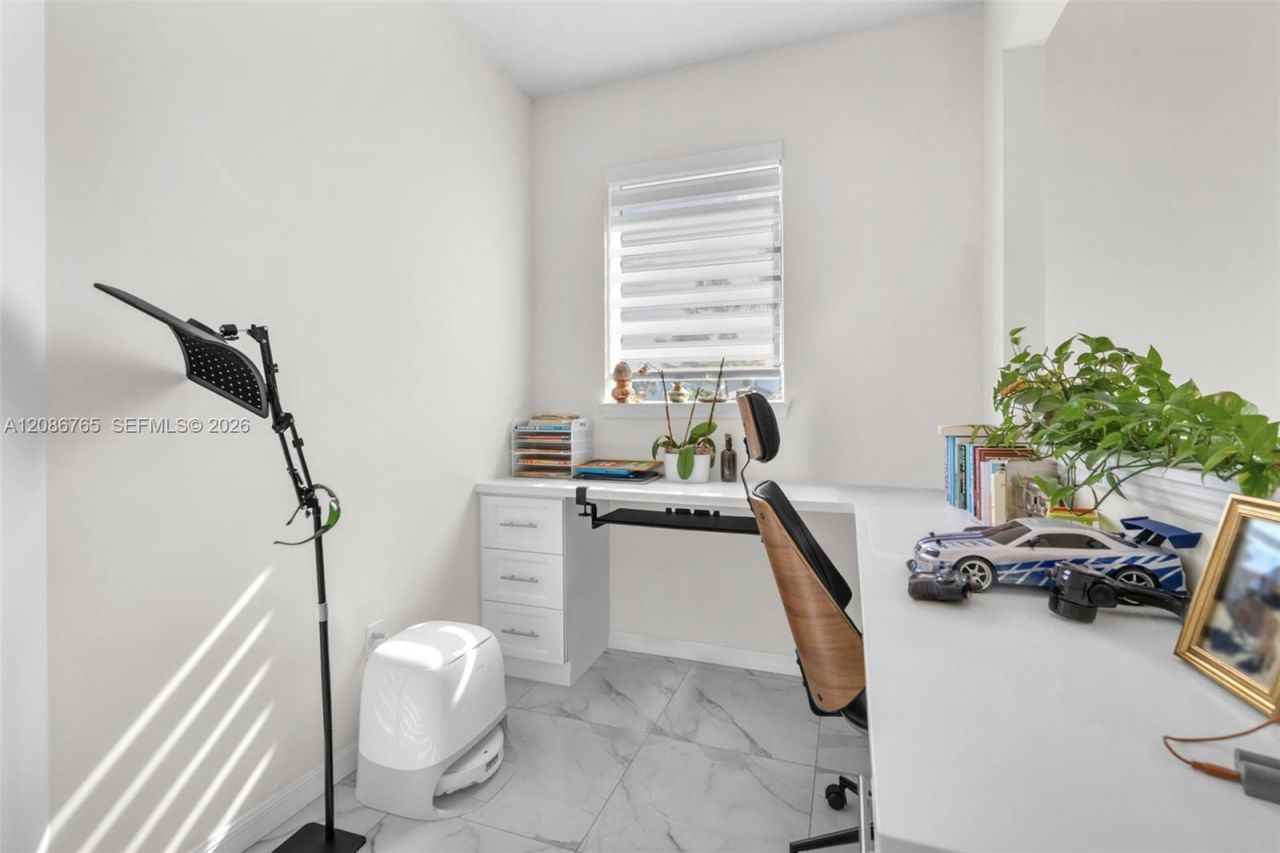 1487 Pongam Ter, Hollywood, FL 33021 Photo