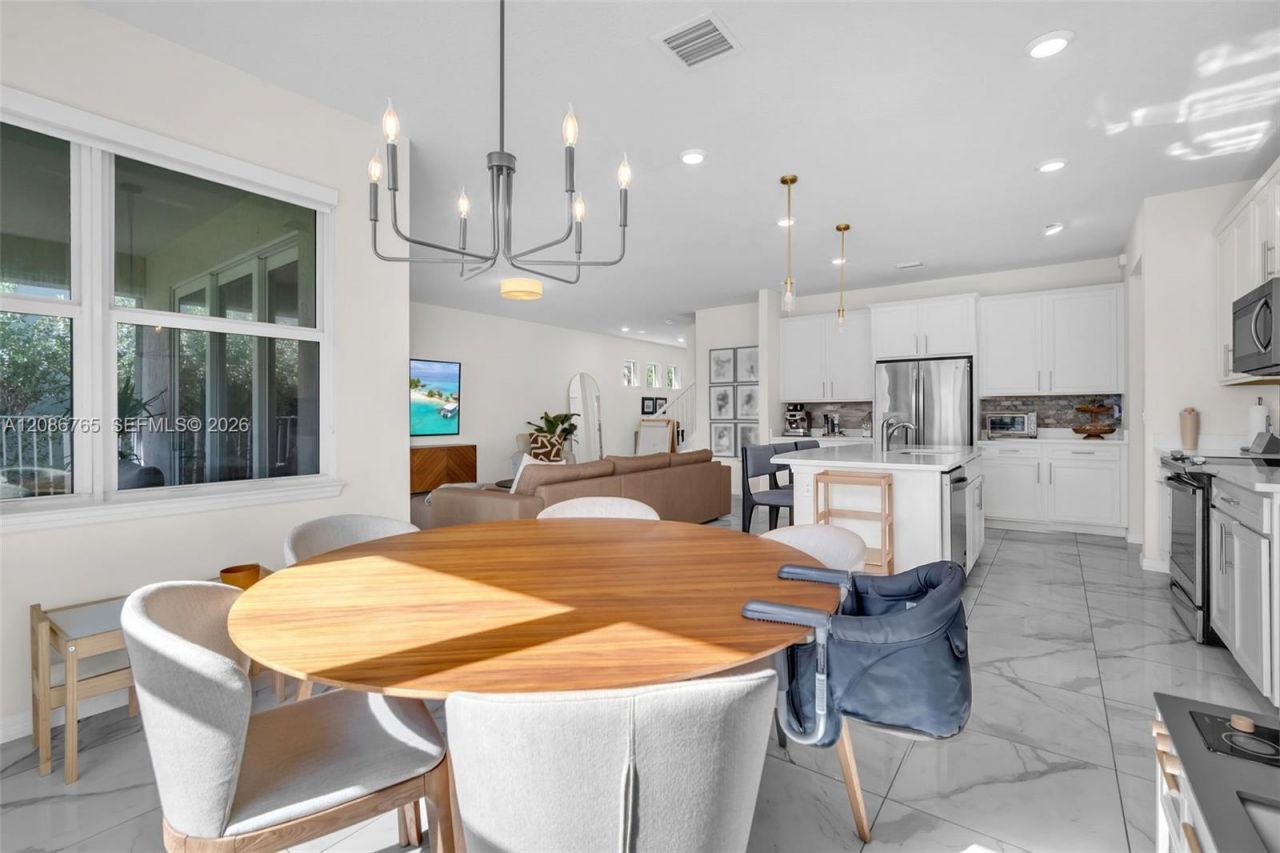1487 Pongam Ter, Hollywood, FL 33021 Photo