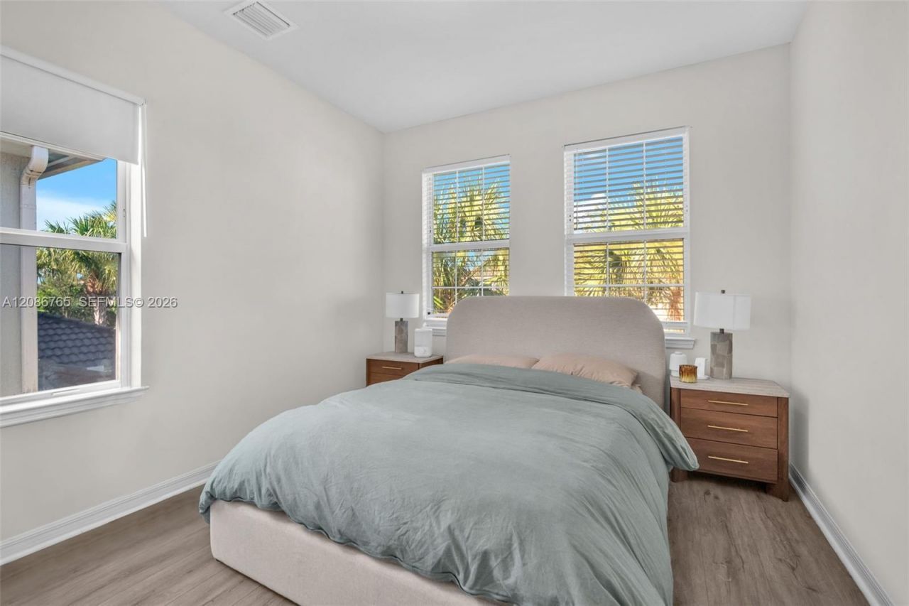 1487 Pongam Ter, Hollywood, FL 33021 Photo