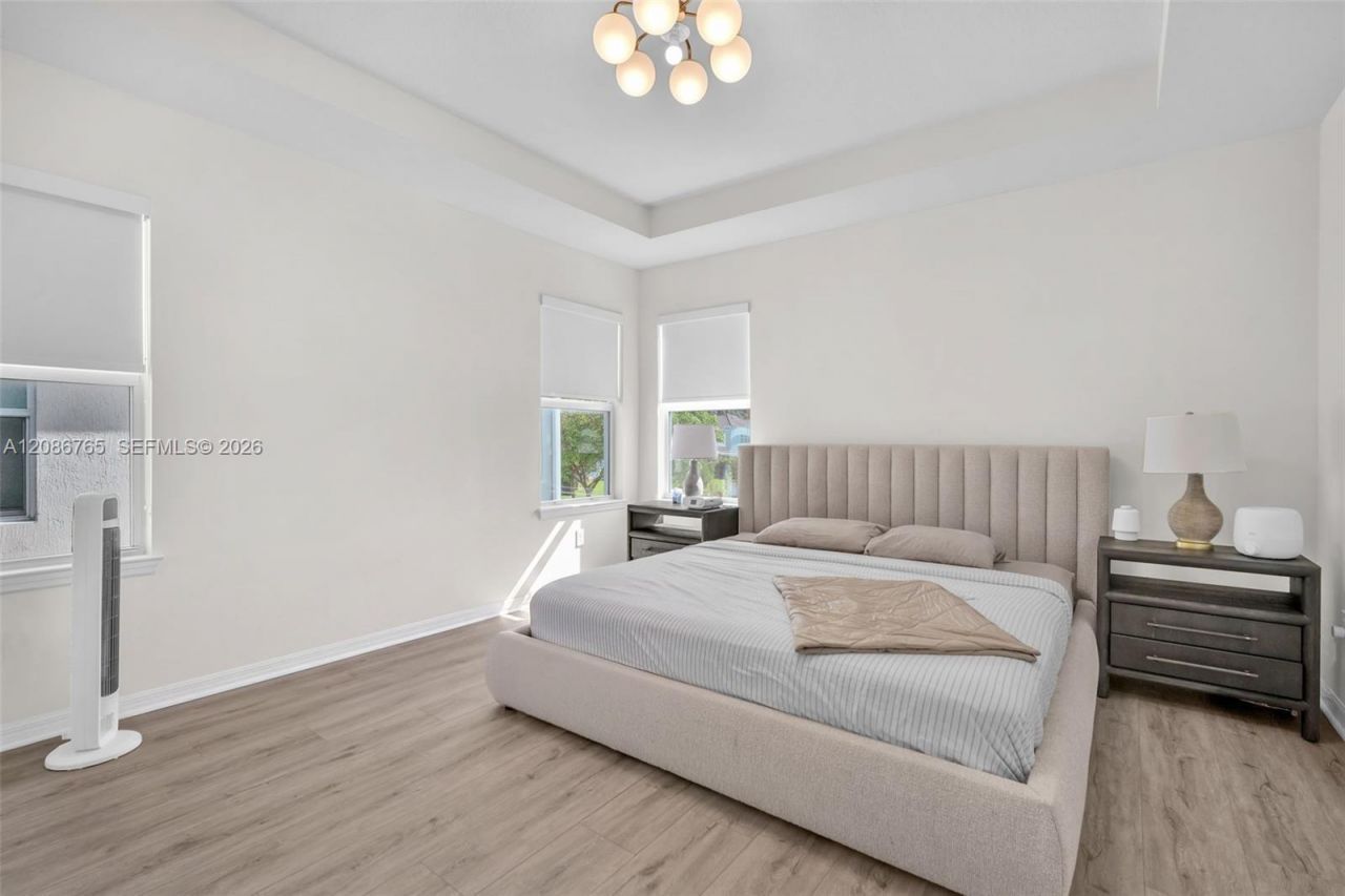 1487 Pongam Ter, Hollywood, FL 33021 Photo