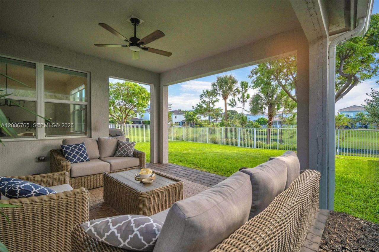 1487 Pongam Ter, Hollywood, FL 33021 Photo