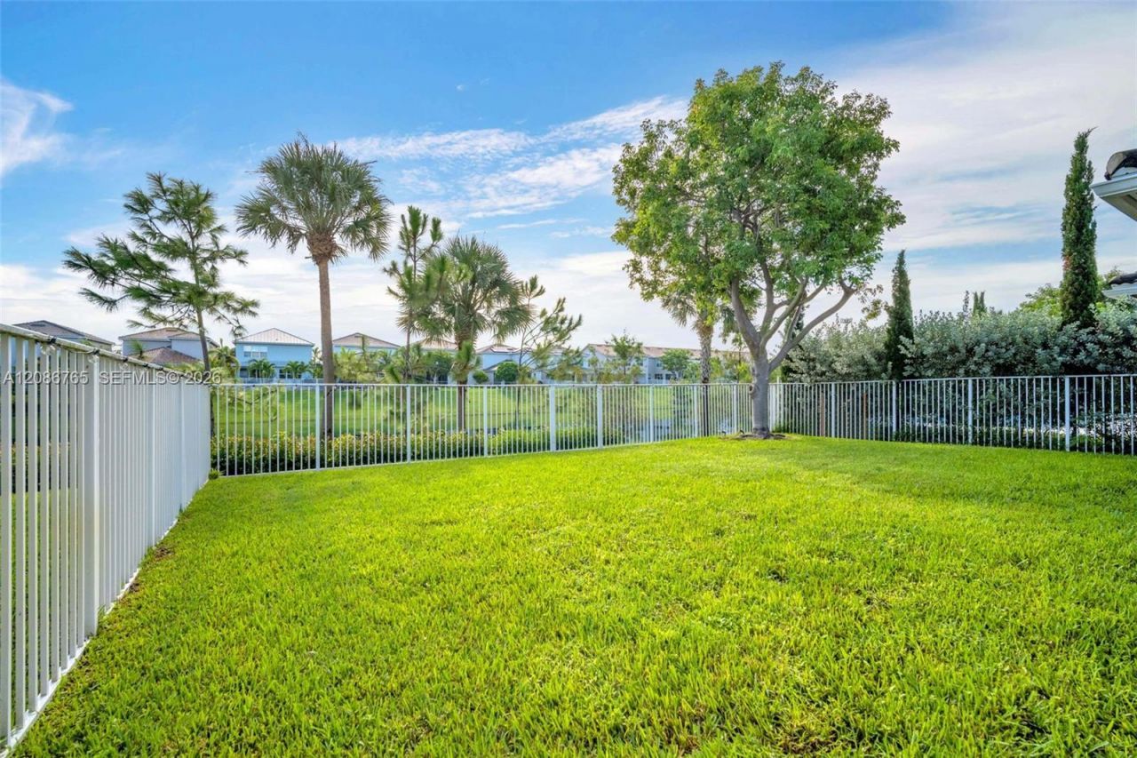 1487 Pongam Ter, Hollywood, FL 33021 Photo