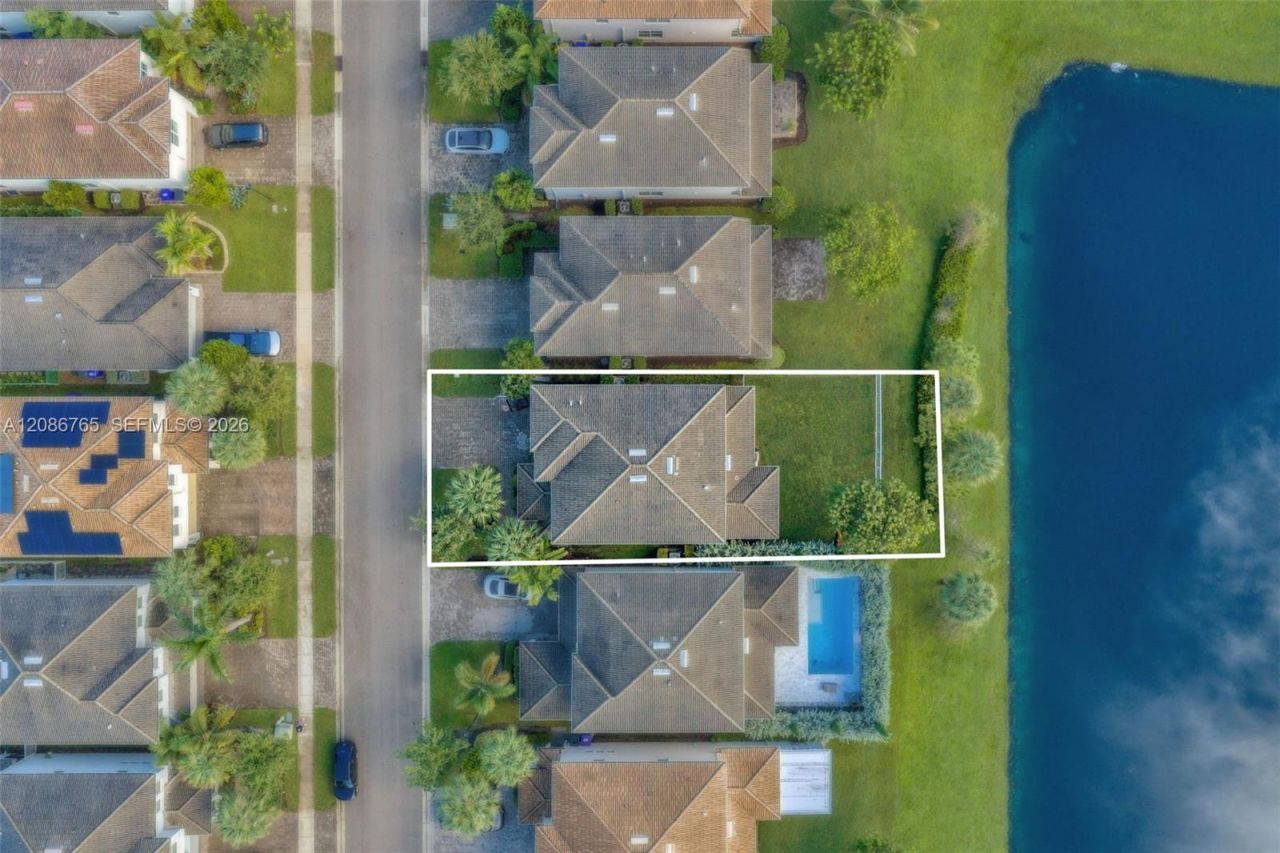 1487 Pongam Ter, Hollywood, FL 33021 Photo