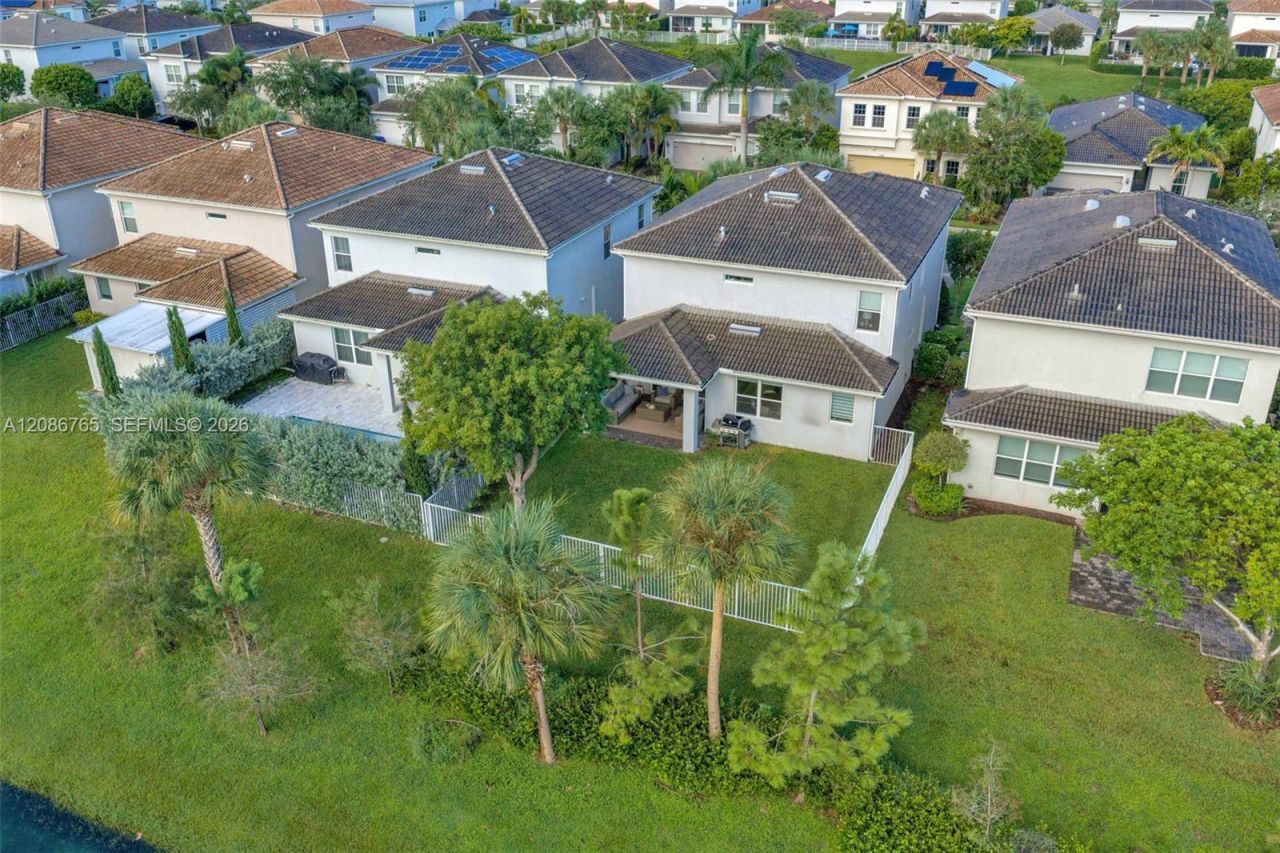 1487 Pongam Ter, Hollywood, FL 33021 Photo