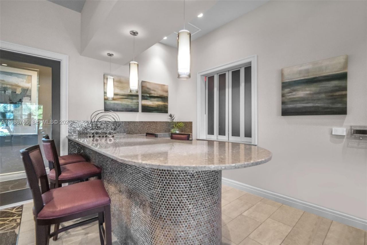 1487 Pongam Ter, Hollywood, FL 33021 Photo