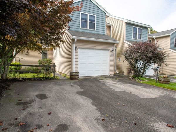 10 Day Mill Dr, Unit 10, Templeton, MA 01468