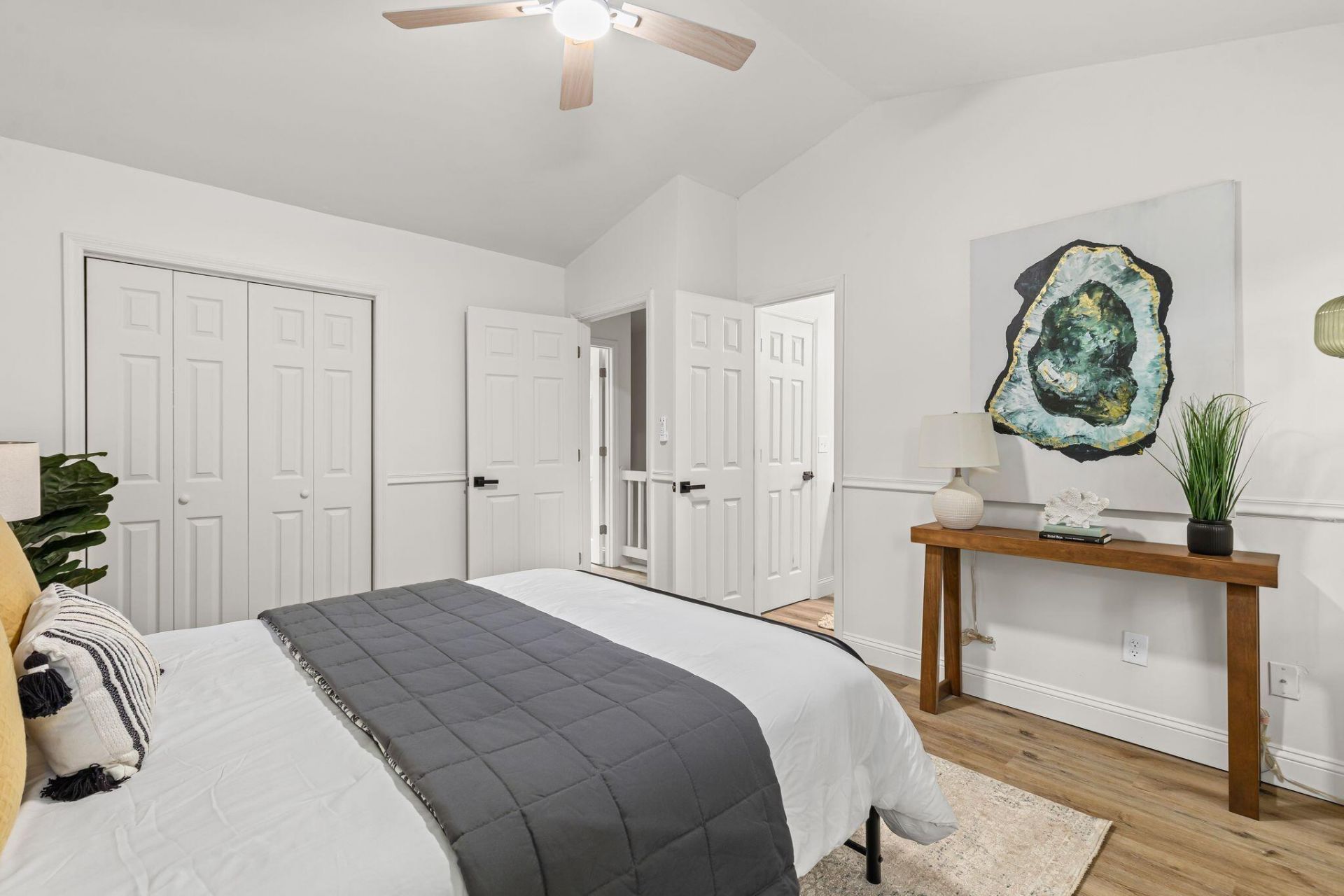 2402 Quail Hollow Court Photo 17