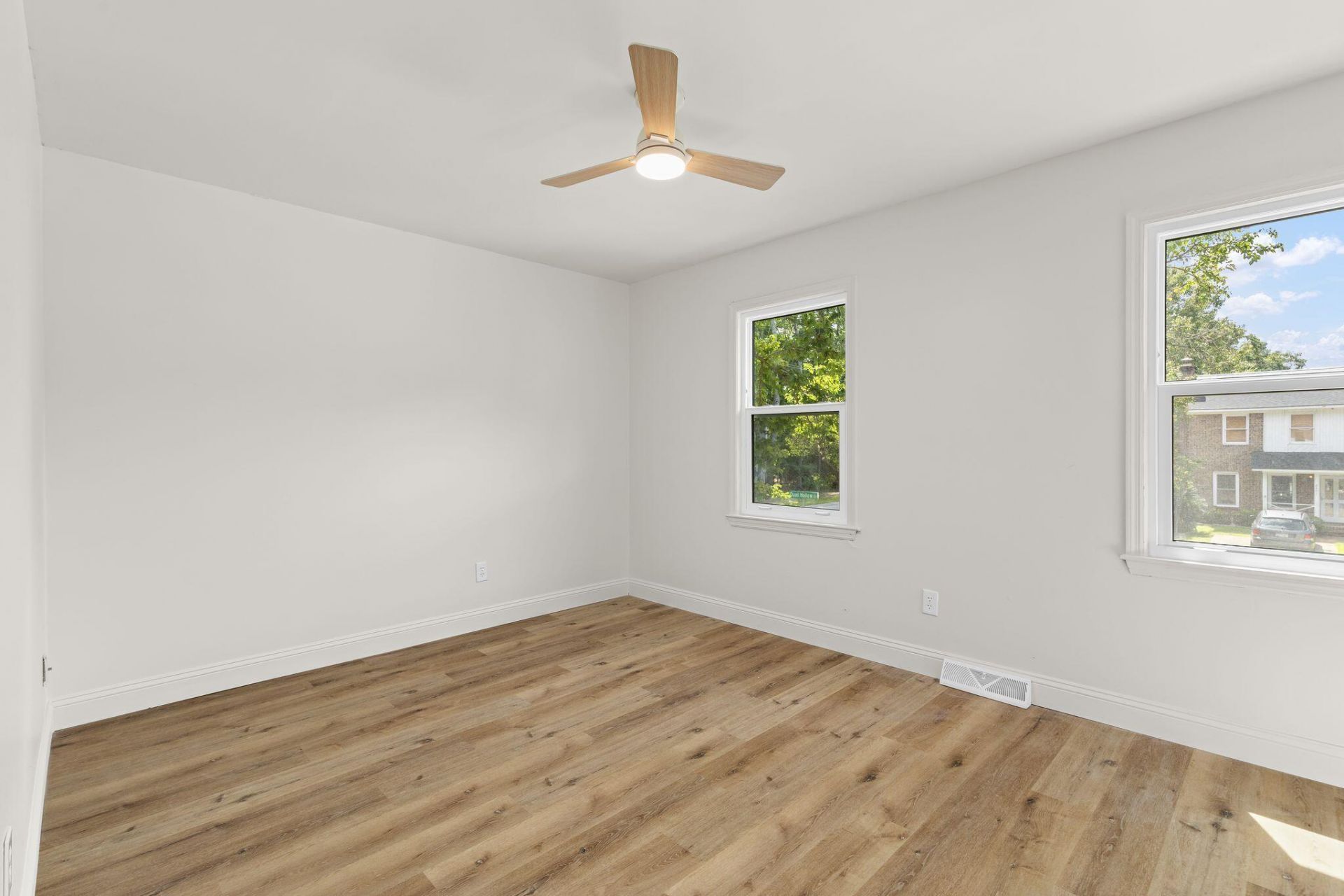 2402 Quail Hollow Court Photo 22