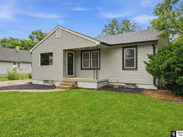 1016 N Elmer Avenue, York, NE 68467
