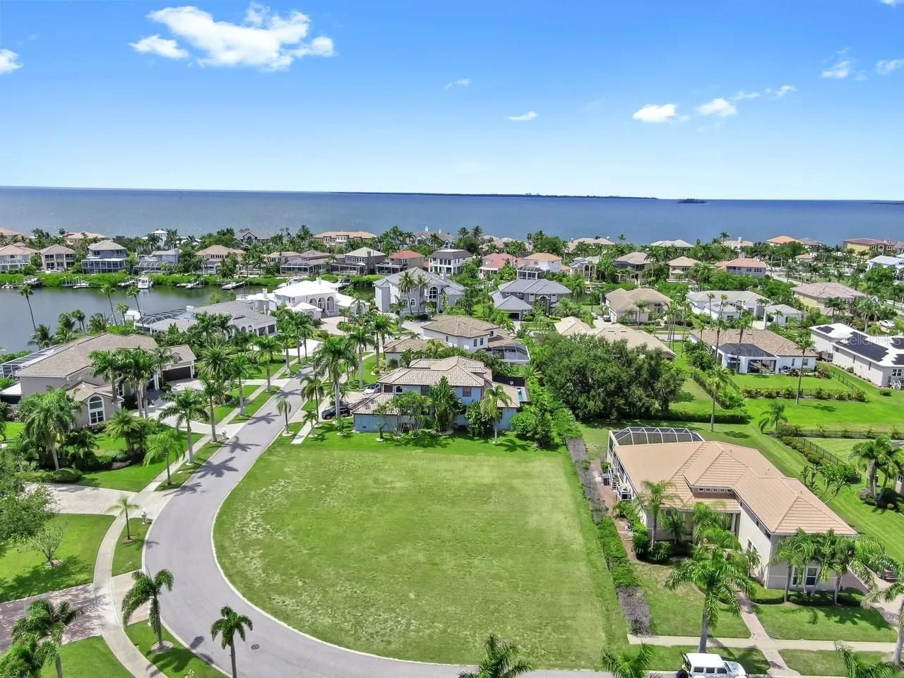 6424 Rubia Circle, Apollo Beach, FL 33572 Photo