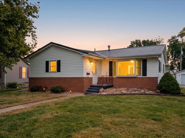 220 S State Street, Gibson City, IL 60936